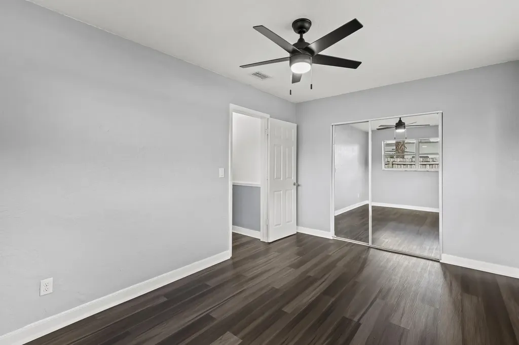 180 SE Serenata Court Port St Lucie FL 34983