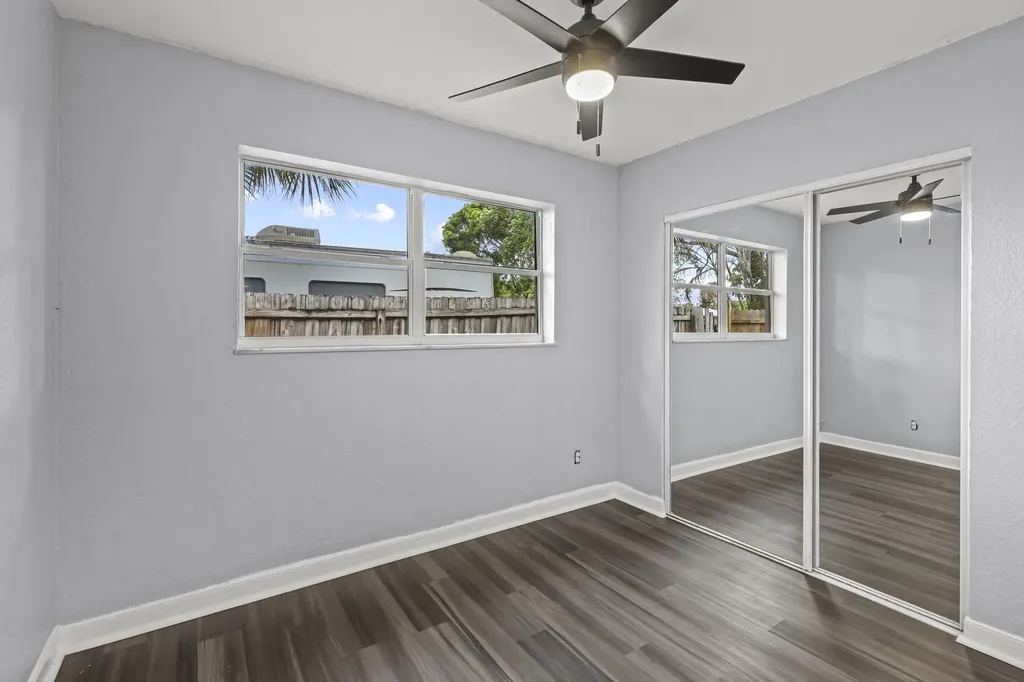 180 SE Serenata Court Port St Lucie FL 34983