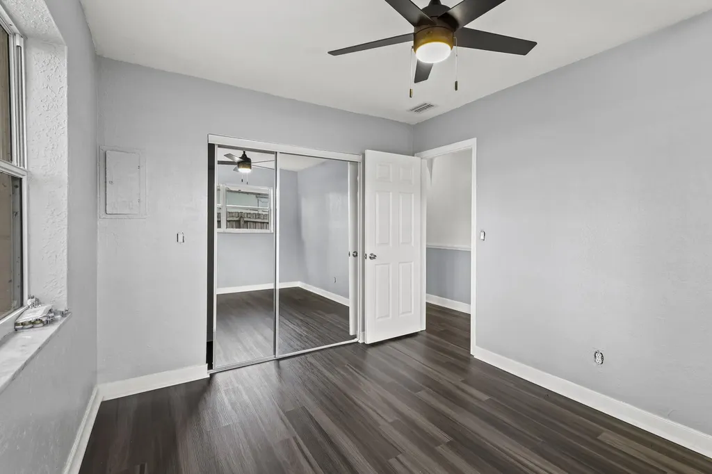 180 SE Serenata Court Port St Lucie FL 34983