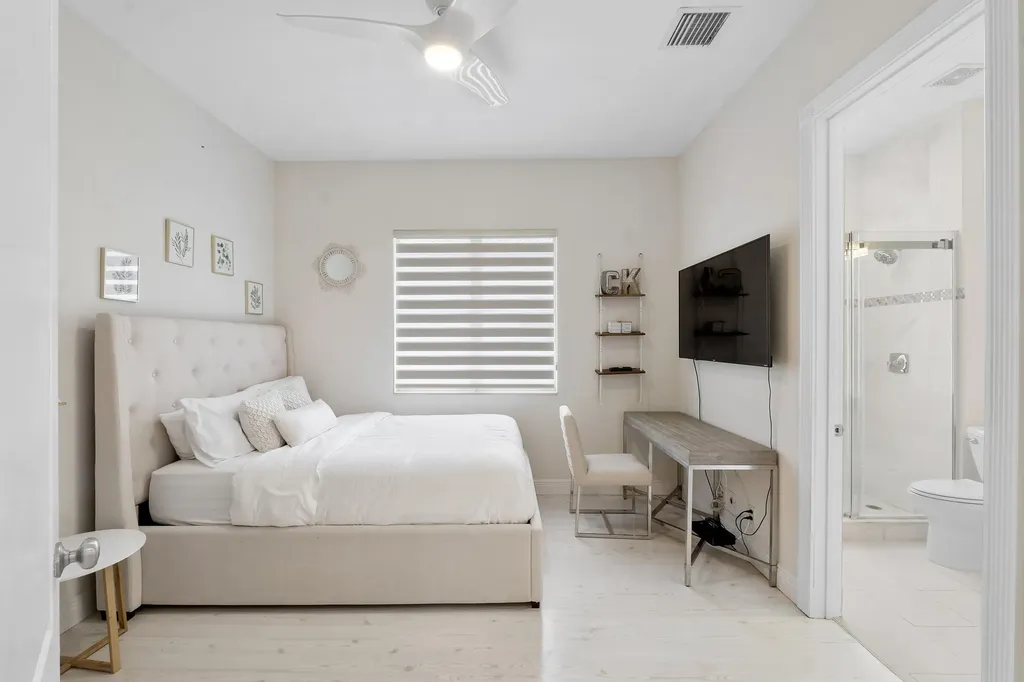 7169 NW 127th Way Parkland FL 33076