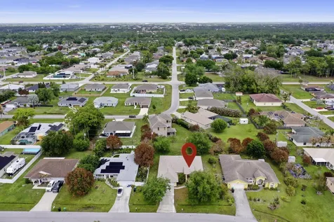 1961 SW Delmonico Avenue Port St Lucie FL 34953