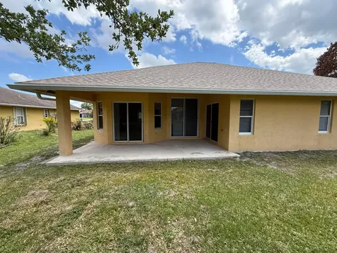 1961 SW Delmonico Avenue Port St Lucie FL 34953