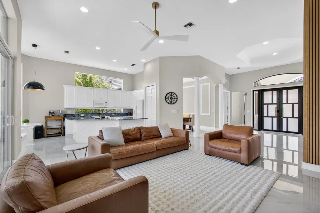 6778 Oakmont Way West Palm Beach FL 33412