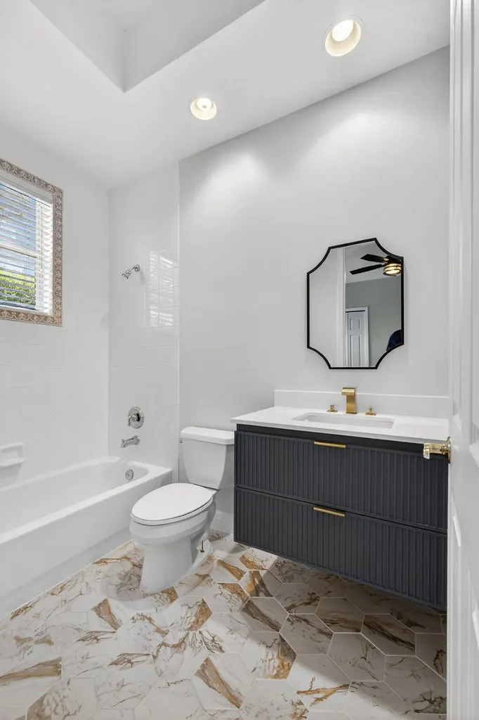 6778 Oakmont Way West Palm Beach FL 33412