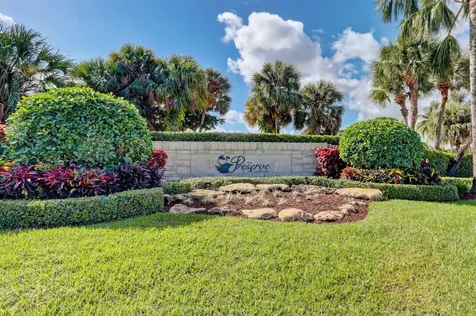6778 Oakmont Way West Palm Beach FL 33412