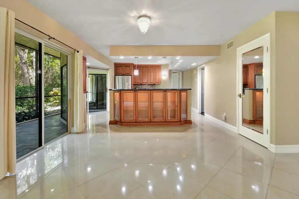 5590 Coach House Circle Boca Raton FL 33486
