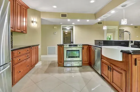 5590 Coach House Circle Boca Raton FL 33486