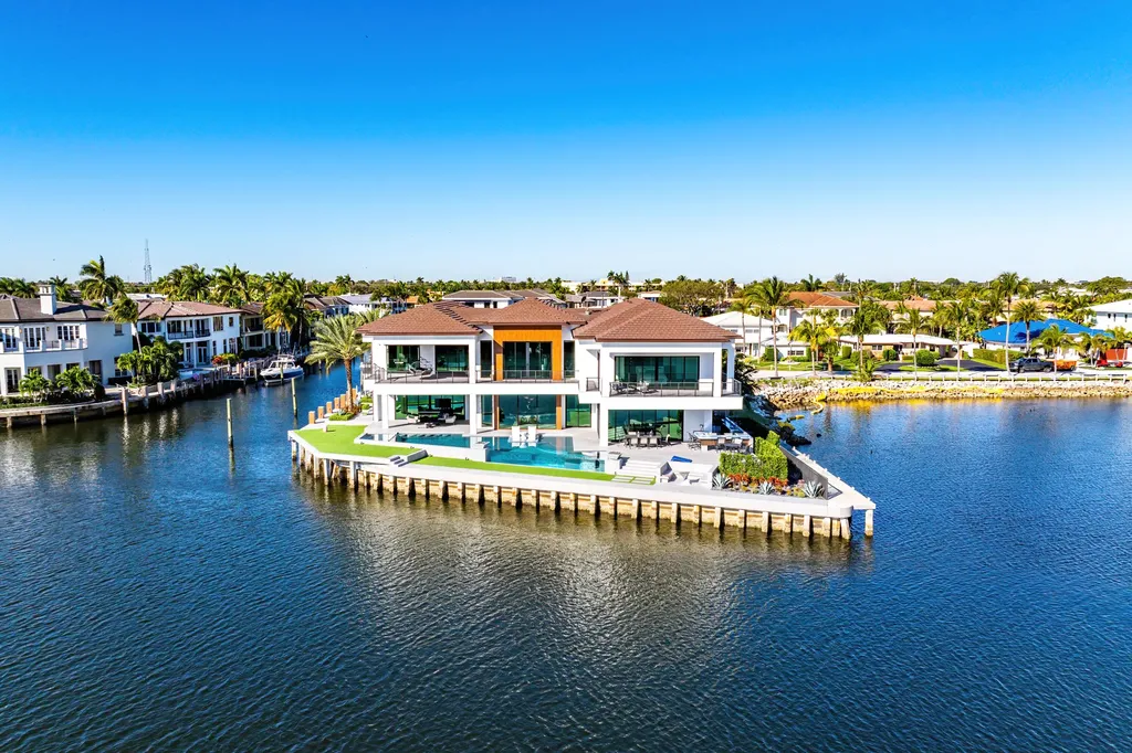 2934 NE 8th Avenue Boca Raton FL 33431