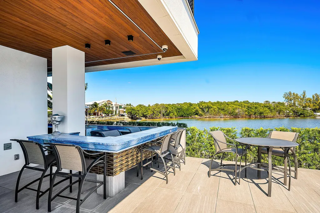 2934 NE 8th Avenue Boca Raton FL 33431