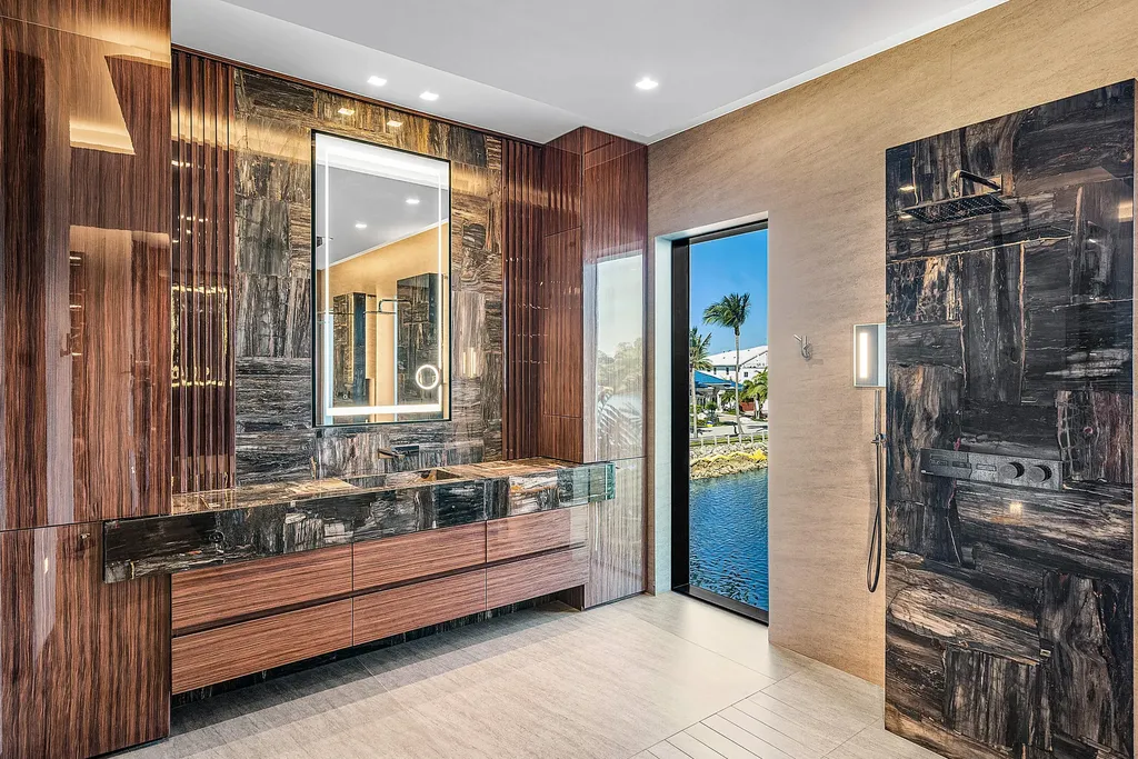 2934 NE 8th Avenue Boca Raton FL 33431