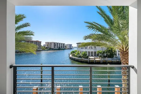 2934 NE 8th Avenue Boca Raton FL 33431