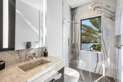 2934 NE 8th Avenue Boca Raton FL 33431