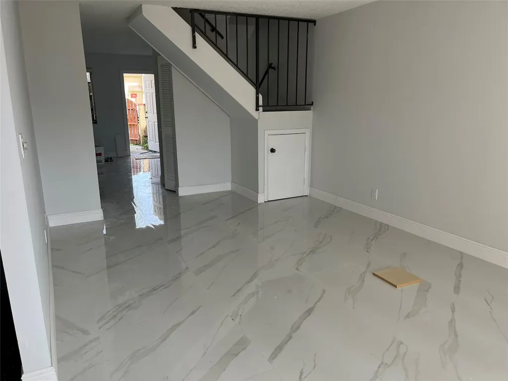 7175 Nova Drive Davie FL 33317