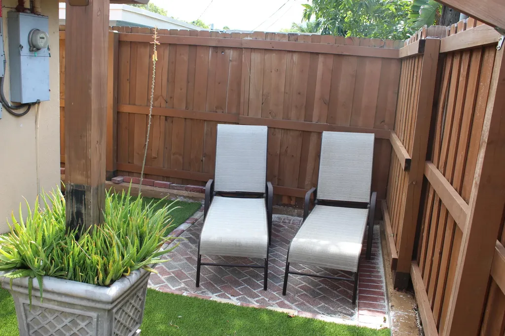 703 S A Street S Lake Worth Beach FL 33460