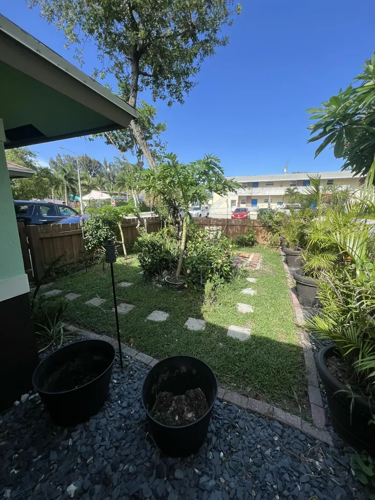 703 S A Street S Lake Worth Beach FL 33460