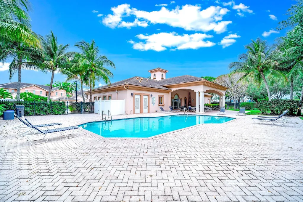 2106 Wingate Bend Wellington FL 33414