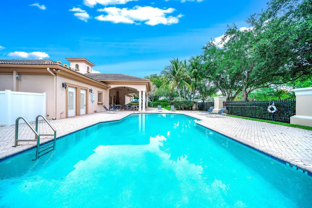 2106 Wingate Bend Wellington FL 33414