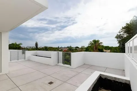 700 NE 14th Avenue Fort Lauderdale FL 33304