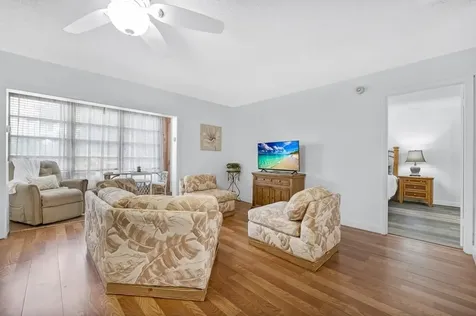 8280 SW 24th Street North Lauderdale FL 33068