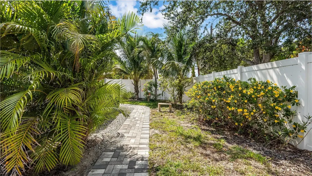 5496 NE 22nd Avenue Fort Lauderdale FL 33308