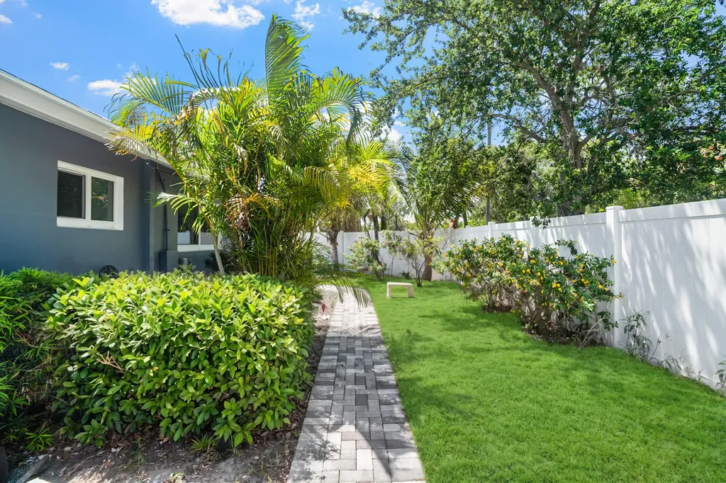 5496 NE 22nd Avenue Fort Lauderdale FL 33308