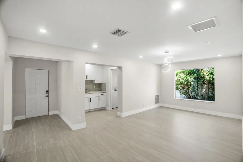 5496 NE 22nd Avenue Fort Lauderdale FL 33308