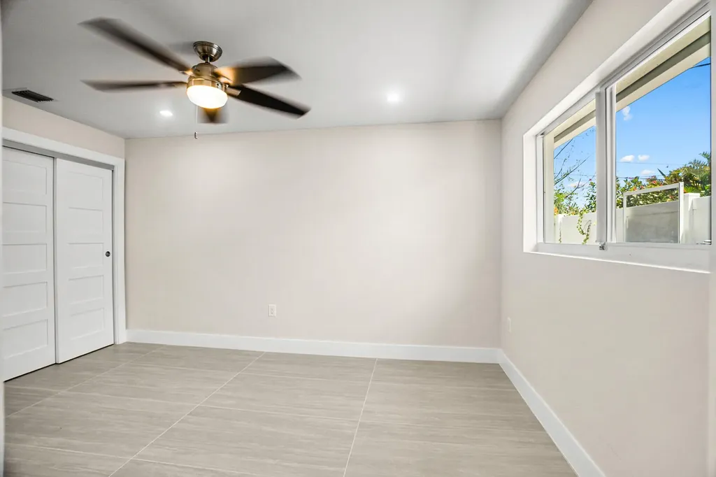 5496 NE 22nd Avenue Fort Lauderdale FL 33308