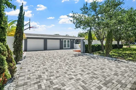 5496 NE 22nd Avenue Fort Lauderdale FL 33308