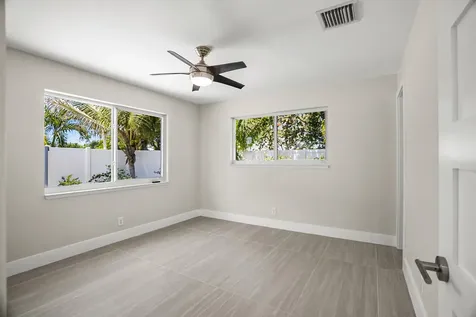5496 NE 22nd Avenue Fort Lauderdale FL 33308