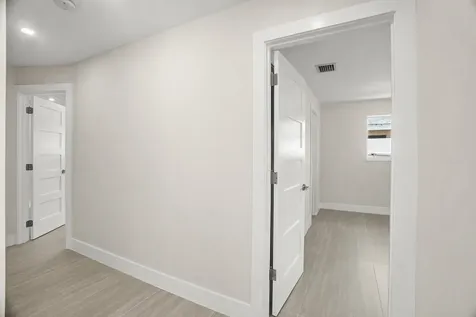 5496 NE 22nd Avenue Fort Lauderdale FL 33308
