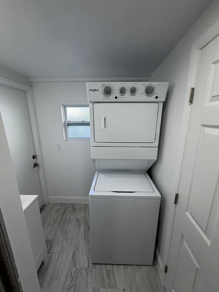 8717 SW 16th Place Davie FL 33324