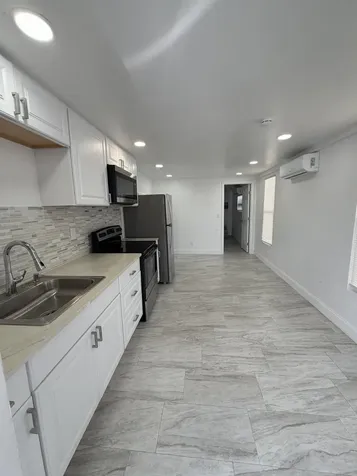 8717 SW 16th Place Davie FL 33324