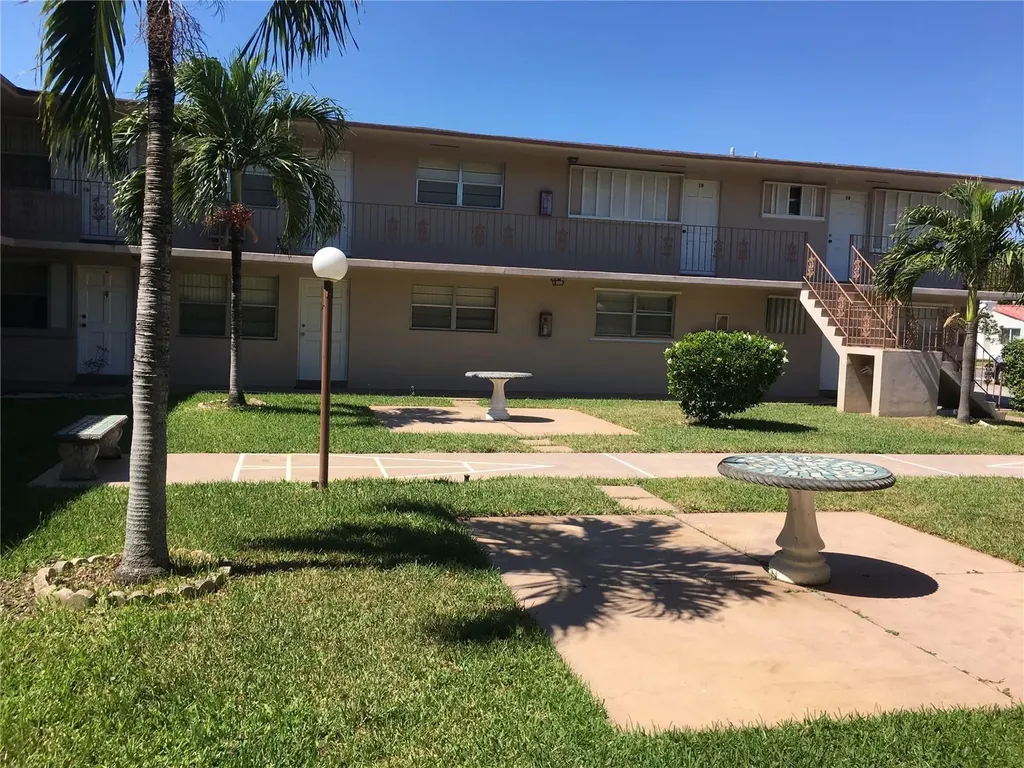 1710 Mckinley Street Hollywood FL 33020