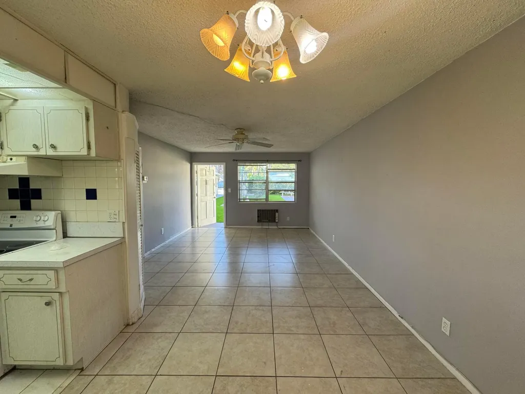1710 Mckinley Street Hollywood FL 33020