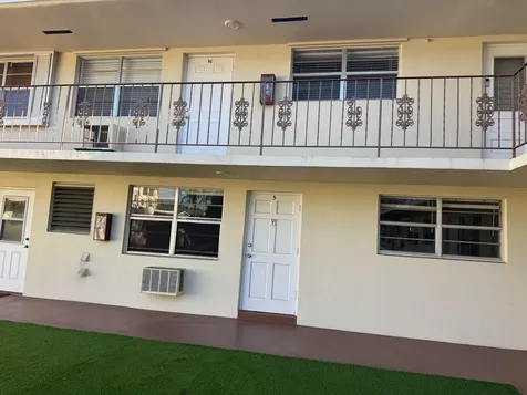 1710 Mckinley Street Hollywood FL 33020