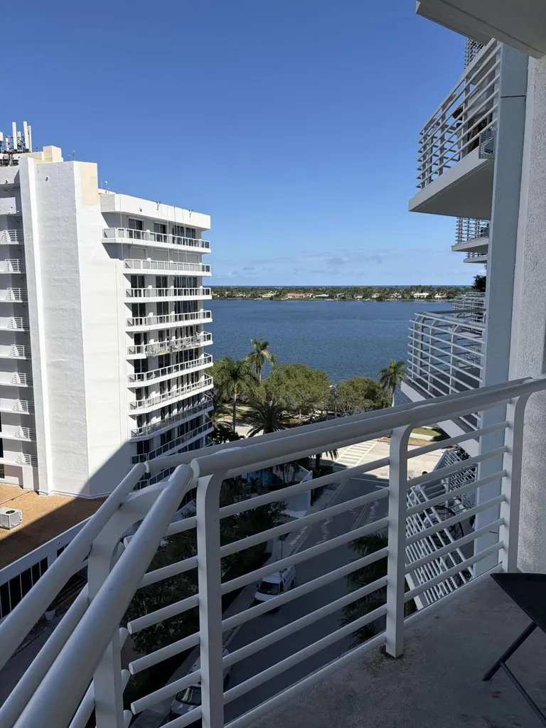 1551 N Flagler Drive West Palm Beach FL 33401
