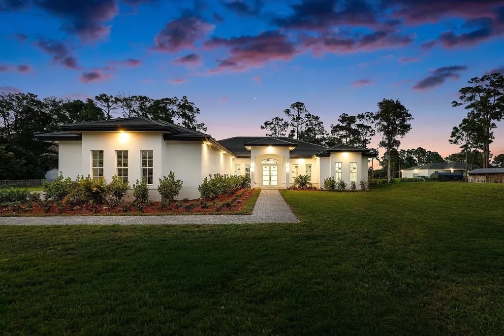 15090 Temple Boulevard The Acreage FL 33470
