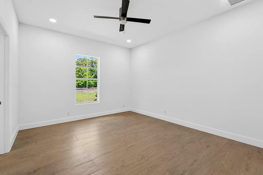15090 Temple Boulevard The Acreage FL 33470