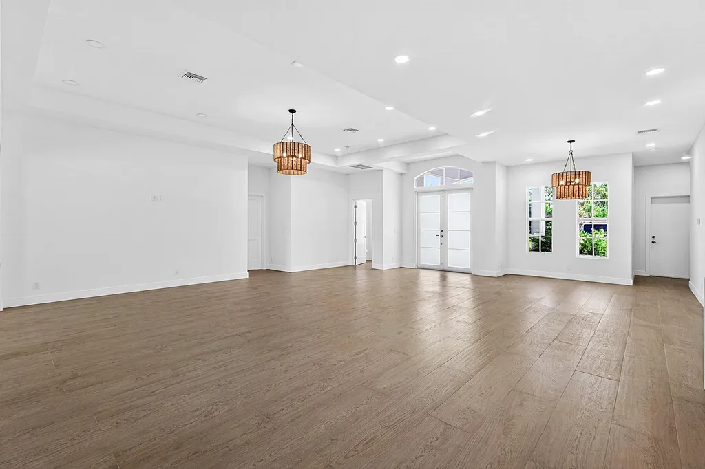 15090 Temple Boulevard The Acreage FL 33470
