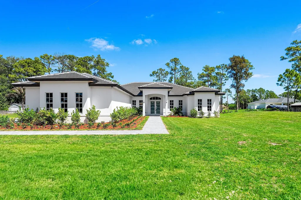 15090 Temple Boulevard The Acreage FL 33470