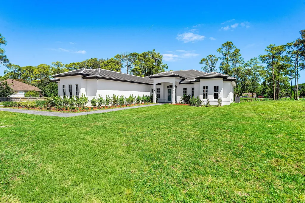 15090 Temple Boulevard The Acreage FL 33470