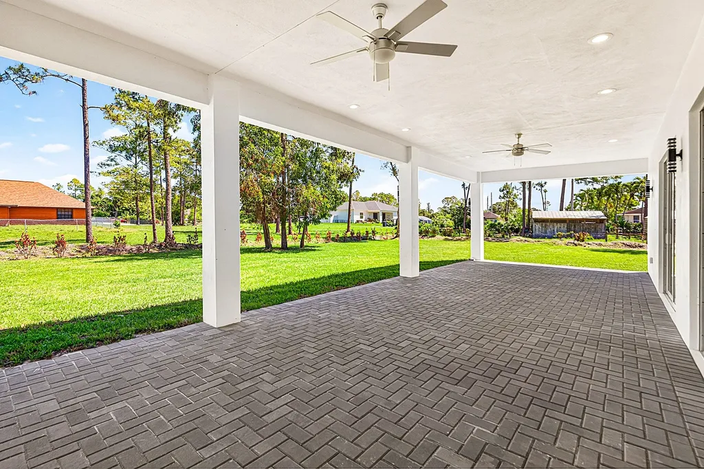 15090 Temple Boulevard The Acreage FL 33470