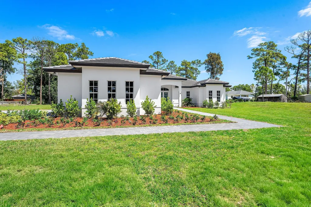 15090 Temple Boulevard The Acreage FL 33470