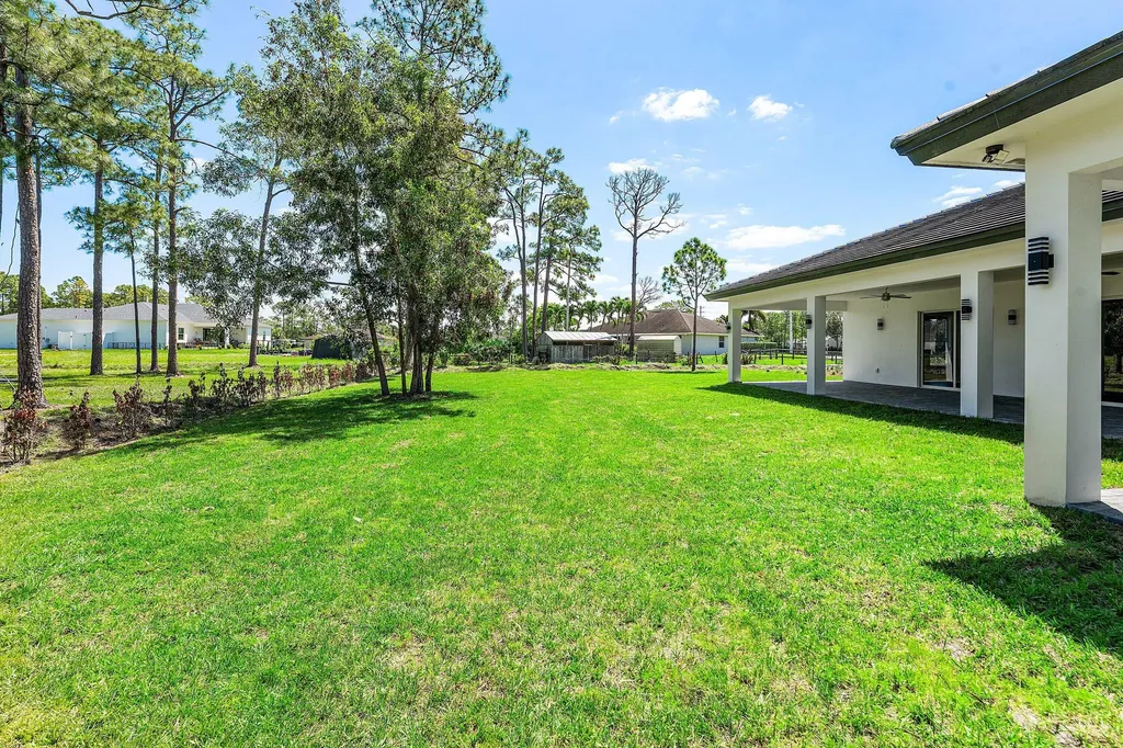 15090 Temple Boulevard The Acreage FL 33470