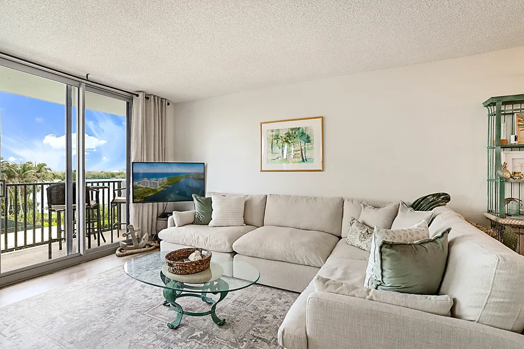 2121 N Ocean Boulevard Boca Raton FL 33431