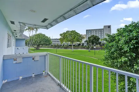 7580 SW 82nd Street Miami FL 33143