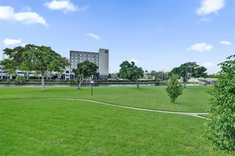 7580 SW 82nd Street Miami FL 33143