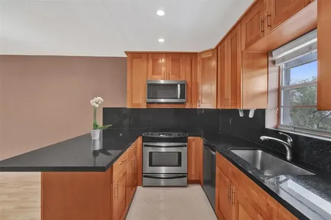 7580 SW 82nd Street Miami FL 33143