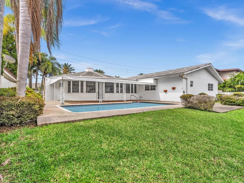 3051 NE 44th Street Fort Lauderdale FL 33308