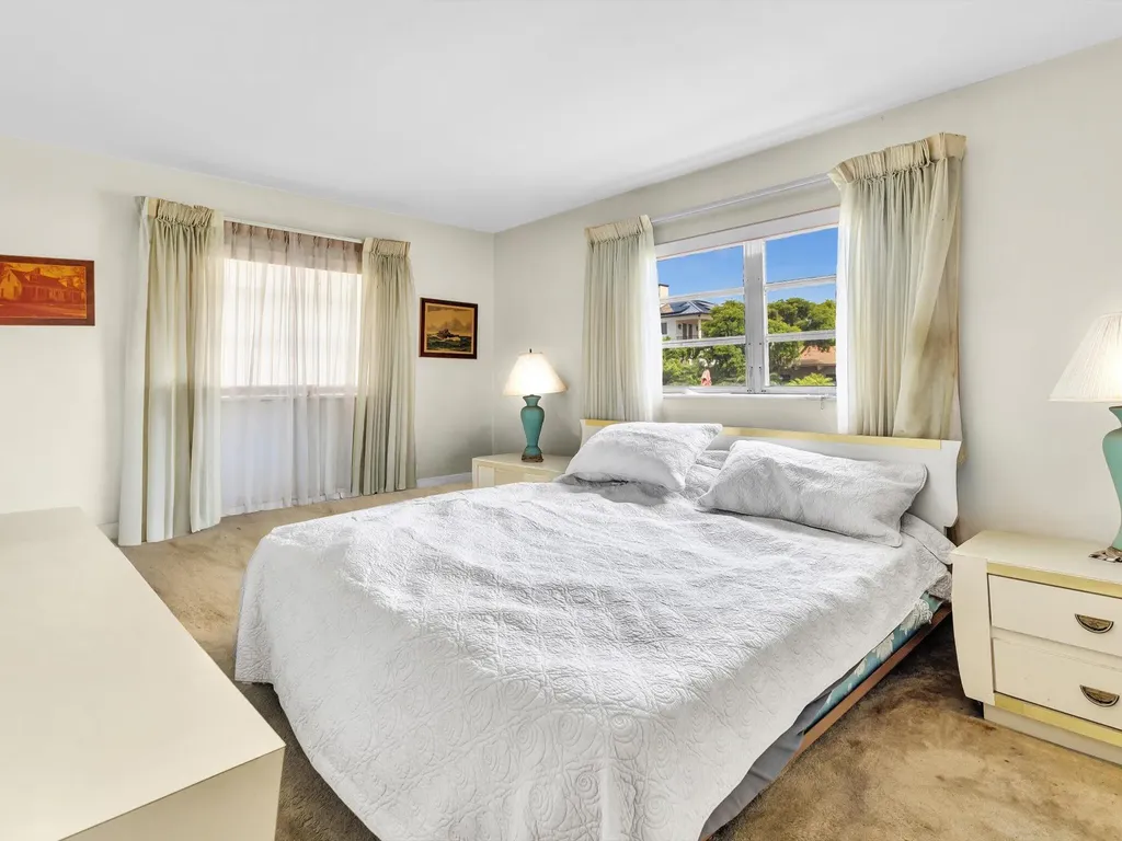 3051 NE 44th Street Fort Lauderdale FL 33308